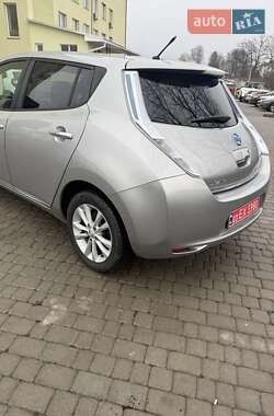 Хетчбек Nissan Leaf 2014 в Тернополі