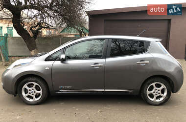 Хетчбек Nissan Leaf 2013 в Дніпрі