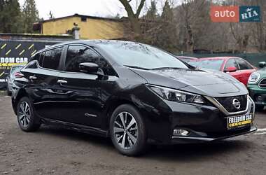 Хэтчбек Nissan Leaf 2018 в Львове