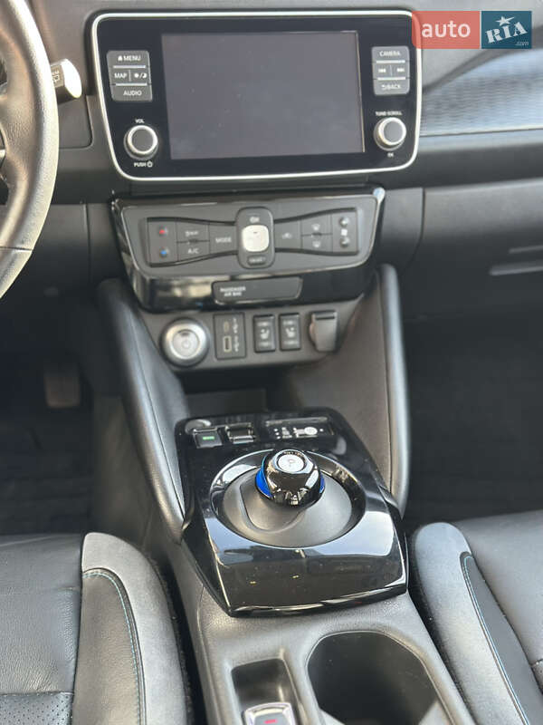 Хэтчбек Nissan Leaf 2021 в Тернополе