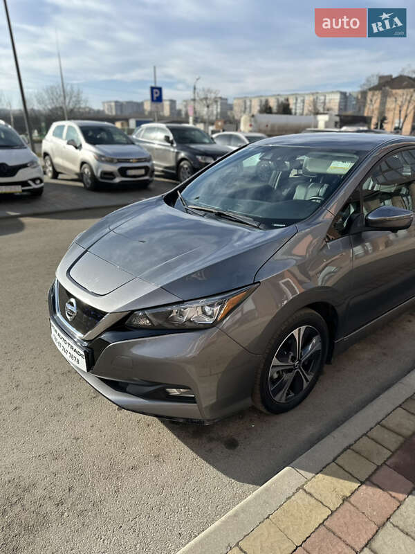 Хэтчбек Nissan Leaf 2021 в Тернополе