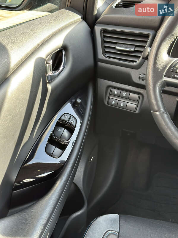 Хэтчбек Nissan Leaf 2021 в Тернополе