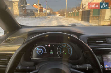 Хэтчбек Nissan Leaf 2018 в 