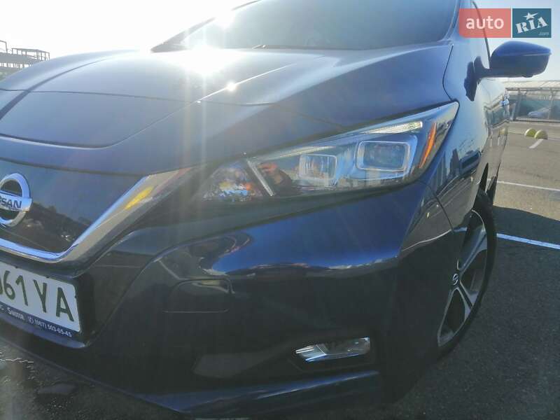 Хэтчбек Nissan Leaf 2017 в Киеве