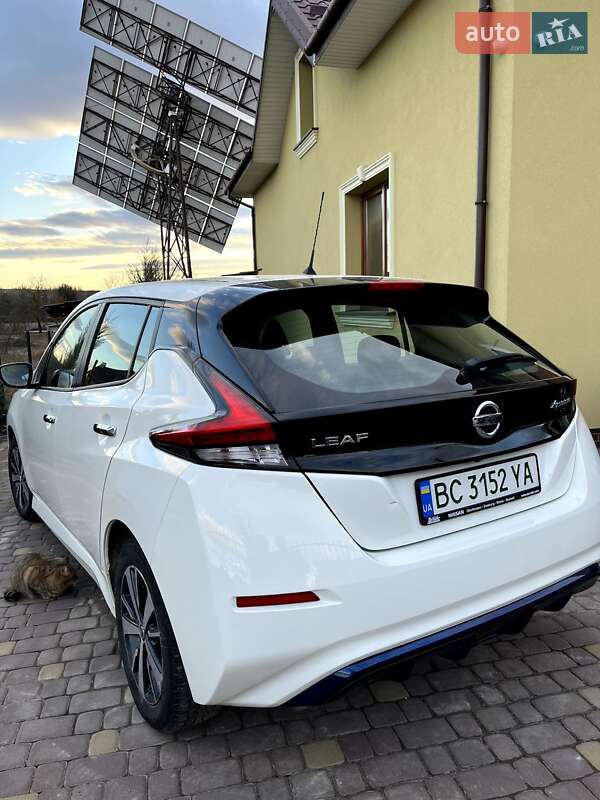 Хэтчбек Nissan Leaf 2020 в Николаеве