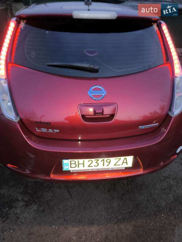 Хэтчбек Nissan Leaf 2011 в Козельце фото 3 Хэтчбек Nissan Leaf 2011 в Козельце