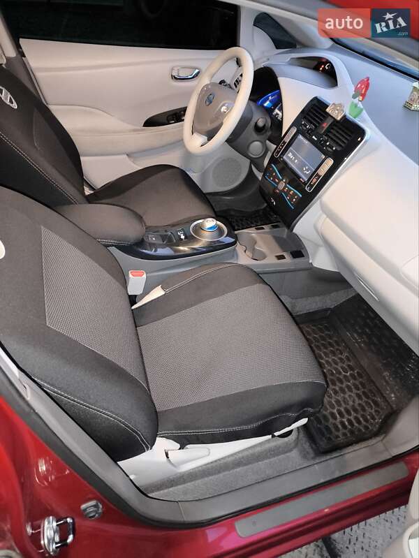 Хэтчбек Nissan Leaf 2011 в Козельце фото 4 Хэтчбек Nissan Leaf 2011 в Козельце