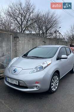 Хэтчбек Nissan Leaf 2013 в Кропивницком