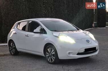 Хэтчбек Nissan Leaf 2017 в Дубно