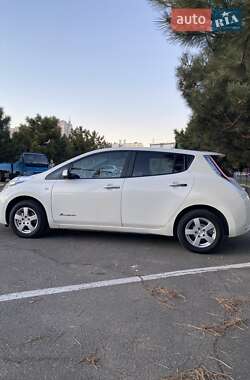 Хэтчбек Nissan Leaf 2014 в Одессе