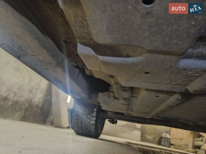 Хэтчбек Nissan Leaf 2012 в Виннице