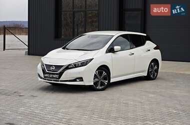 Хетчбек Nissan Leaf 2020 в 