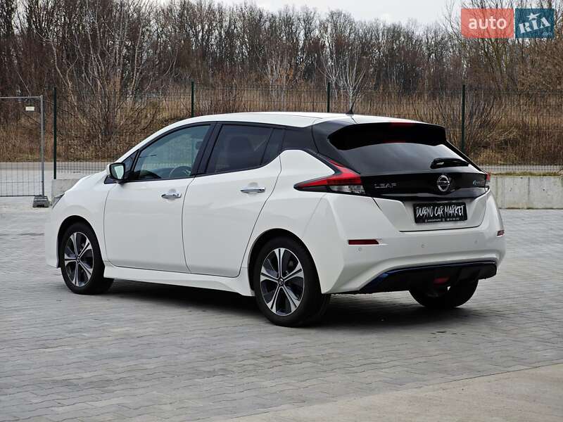 Хэтчбек Nissan Leaf 2020 в Дубно