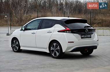 Хетчбек Nissan Leaf 2020 в 