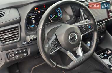 Хетчбек Nissan Leaf 2020 в 