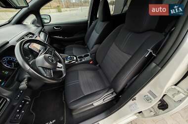 Хетчбек Nissan Leaf 2020 в 