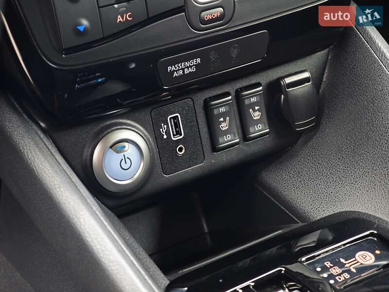 Хэтчбек Nissan Leaf 2020 в Дубно