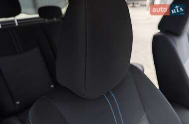 Хетчбек Nissan Leaf 2020 в 