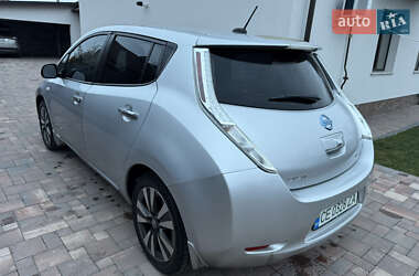 Хетчбек Nissan Leaf 2015 в Чернівцях