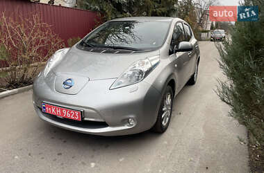 Хетчбек Nissan Leaf 2015 в Полтаві