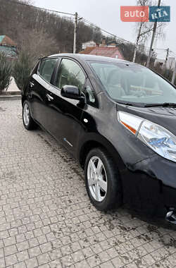 Хетчбек Nissan Leaf 2011 в Полтаві