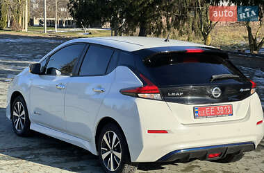 Хетчбек Nissan Leaf 2018 в Дубні