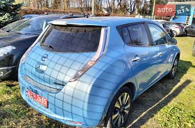 Хэтчбек Nissan Leaf 2015 в 