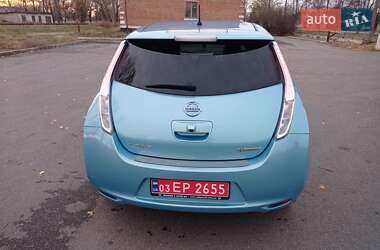 Хэтчбек Nissan Leaf 2015 в 