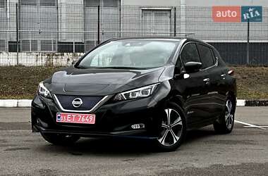 Хетчбек Nissan Leaf 2020 в Києві