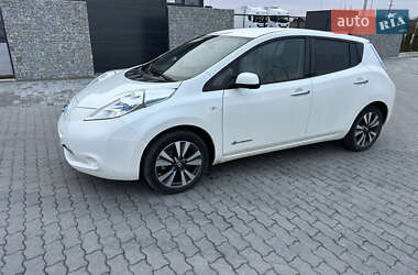 Хэтчбек Nissan Leaf 2016 в Львове