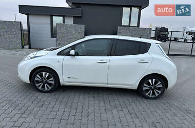 Хэтчбек Nissan Leaf 2016 в Львове