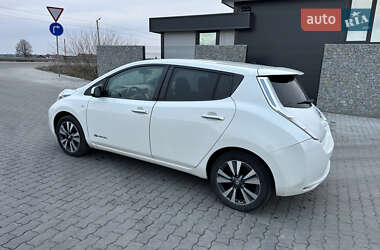 Хэтчбек Nissan Leaf 2016 в Львове