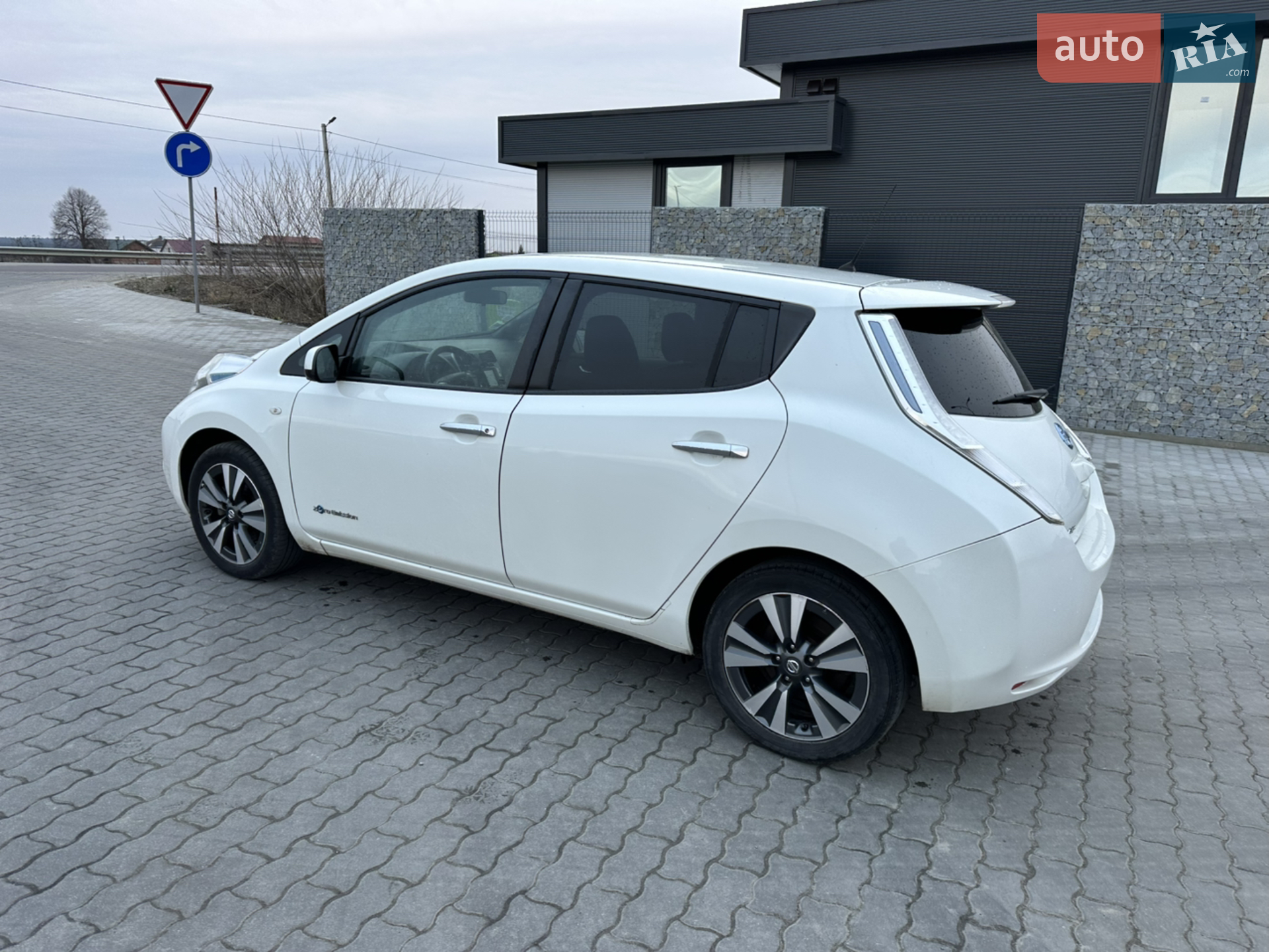 2016 Nissan Leaf - мініатюра 4