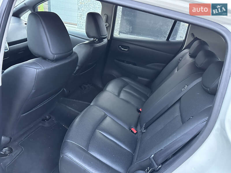 Хетчбек Nissan Leaf 2016 в Львові