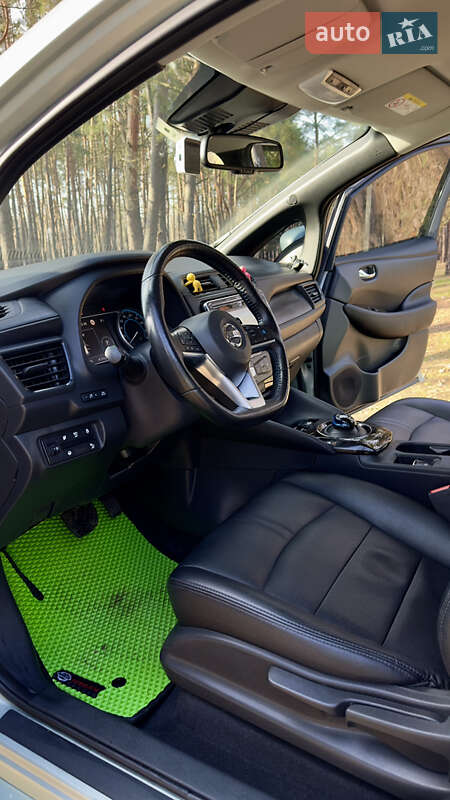 Хэтчбек Nissan Leaf 2018 в Кропивницком фото 11 Хэтчбек Nissan Leaf 2018 в Кропивницком