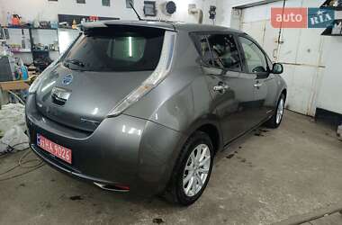 Хэтчбек Nissan Leaf 2014 в Ровно