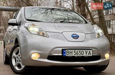 Хэтчбек Nissan Leaf 2011 в Одессе
