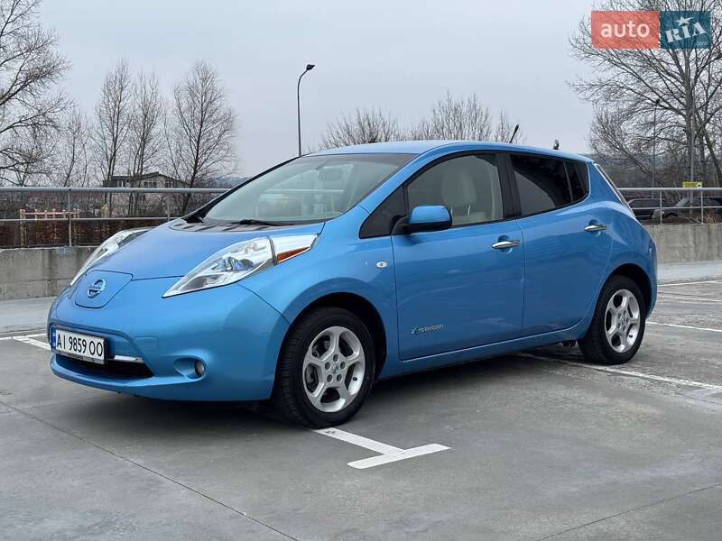 Хетчбек Nissan Leaf 2012 в Києві