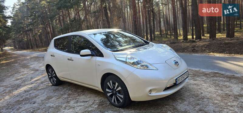 Хетчбек Nissan Leaf 2016 в Славуті фото 2 Хетчбек Nissan Leaf 2016 в Славуті