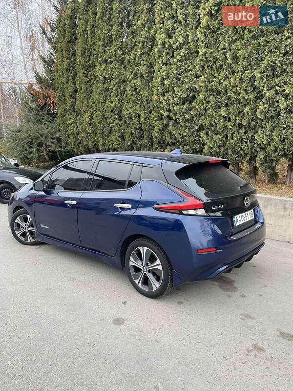 Хетчбек Nissan Leaf 2018 в Києві