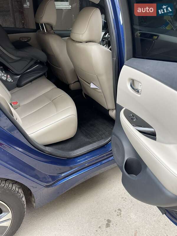 Хетчбек Nissan Leaf 2018 в Києві
