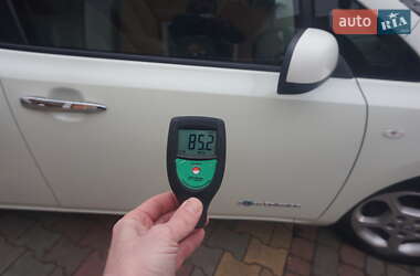 Хетчбек Nissan Leaf 2012 в Самборі