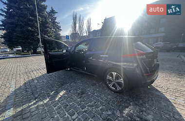 Хэтчбек Nissan Leaf 2020 в 