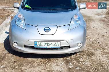 Хэтчбек Nissan Leaf 2014 в Днепре