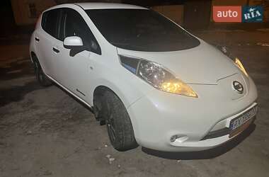 Хетчбек Nissan Leaf 2014 в 