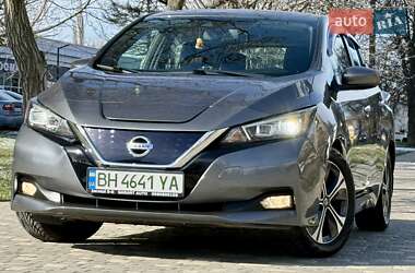 Хэтчбек Nissan Leaf 2018 в Одессе