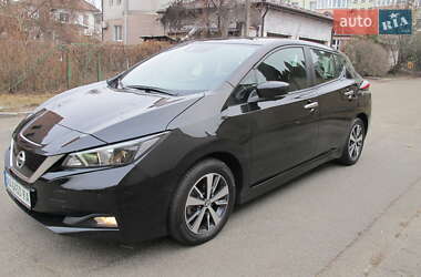 Хэтчбек Nissan Leaf 2021 в Киеве