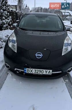 Хэтчбек Nissan Leaf 2015 в Хмельницком