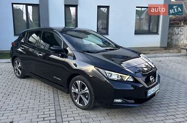Хетчбек Nissan Leaf 2019 в 