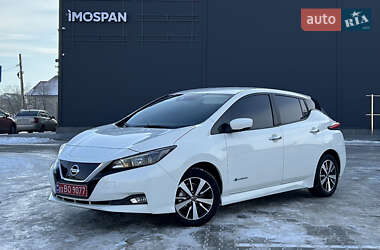 Хэтчбек Nissan Leaf 2019 в Калуше